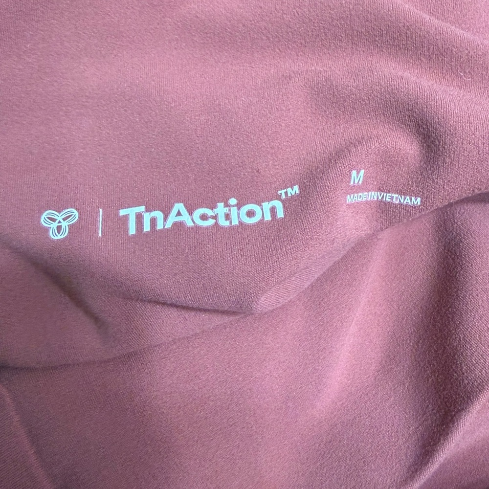 Aritzia TnAction High Waist Flare Leggings - Picture 4 of 5